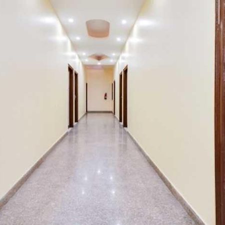Hotel O Jas Inn Near Star Mall Гургаон Экстерьер фото